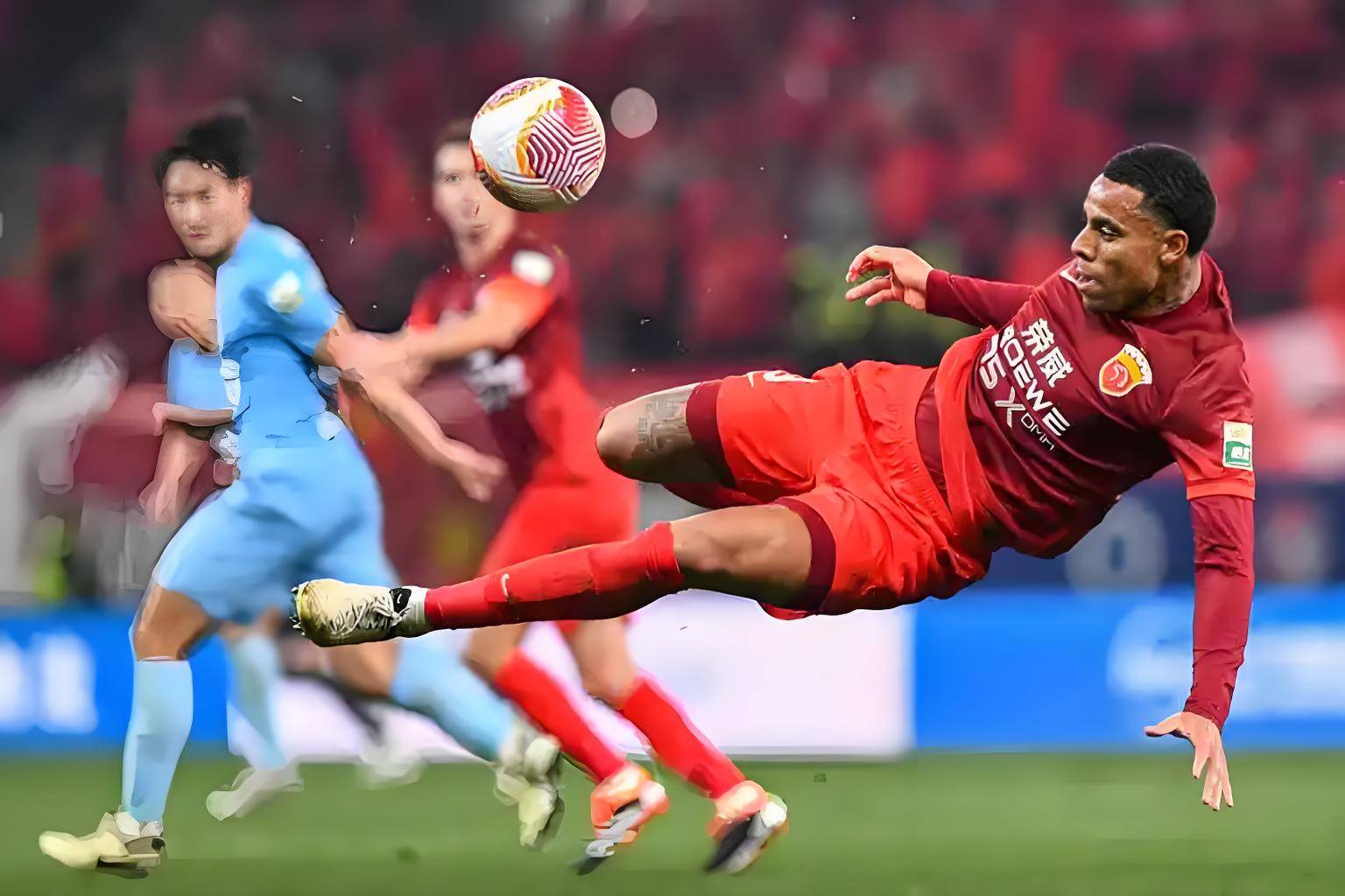 德布劳内7500万欧转会曼城成经典：天价投资如何铸就蓝月王朝