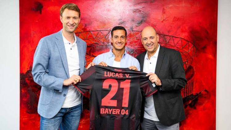 巴斯克斯：阿隆索和卡瓦哈尔向我称赞勒沃库森，期待在药厂成功